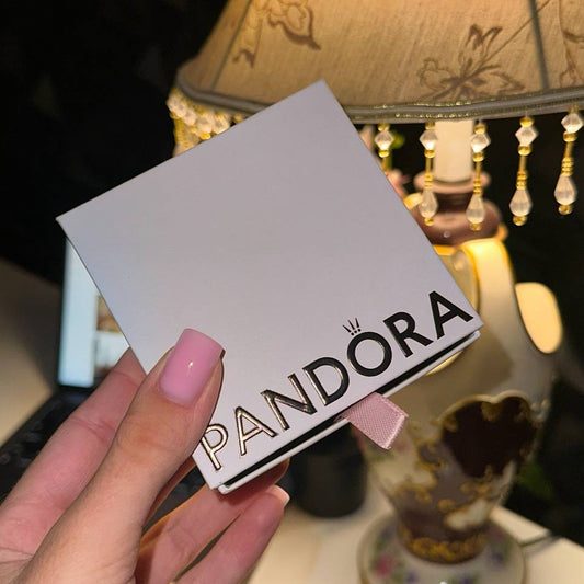 подарункова коробочка